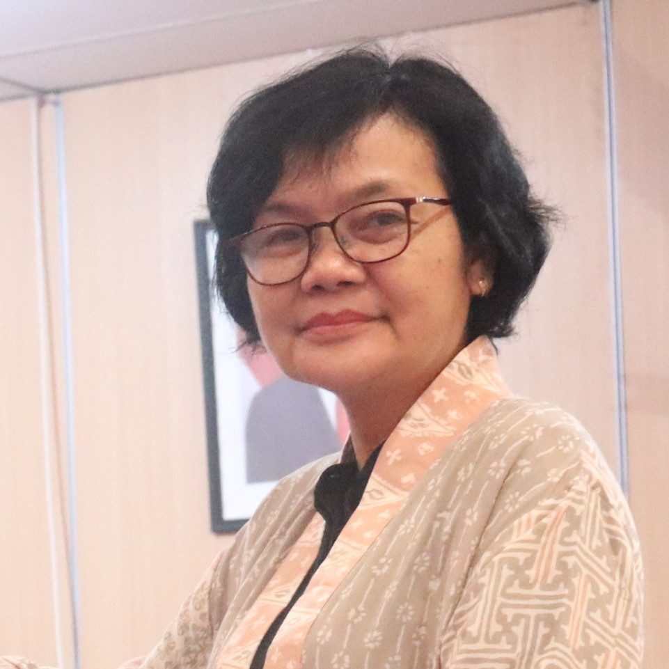 Julinda R Manullang